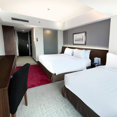 Aston Madiun Hotel & Conference Center Exterior foto