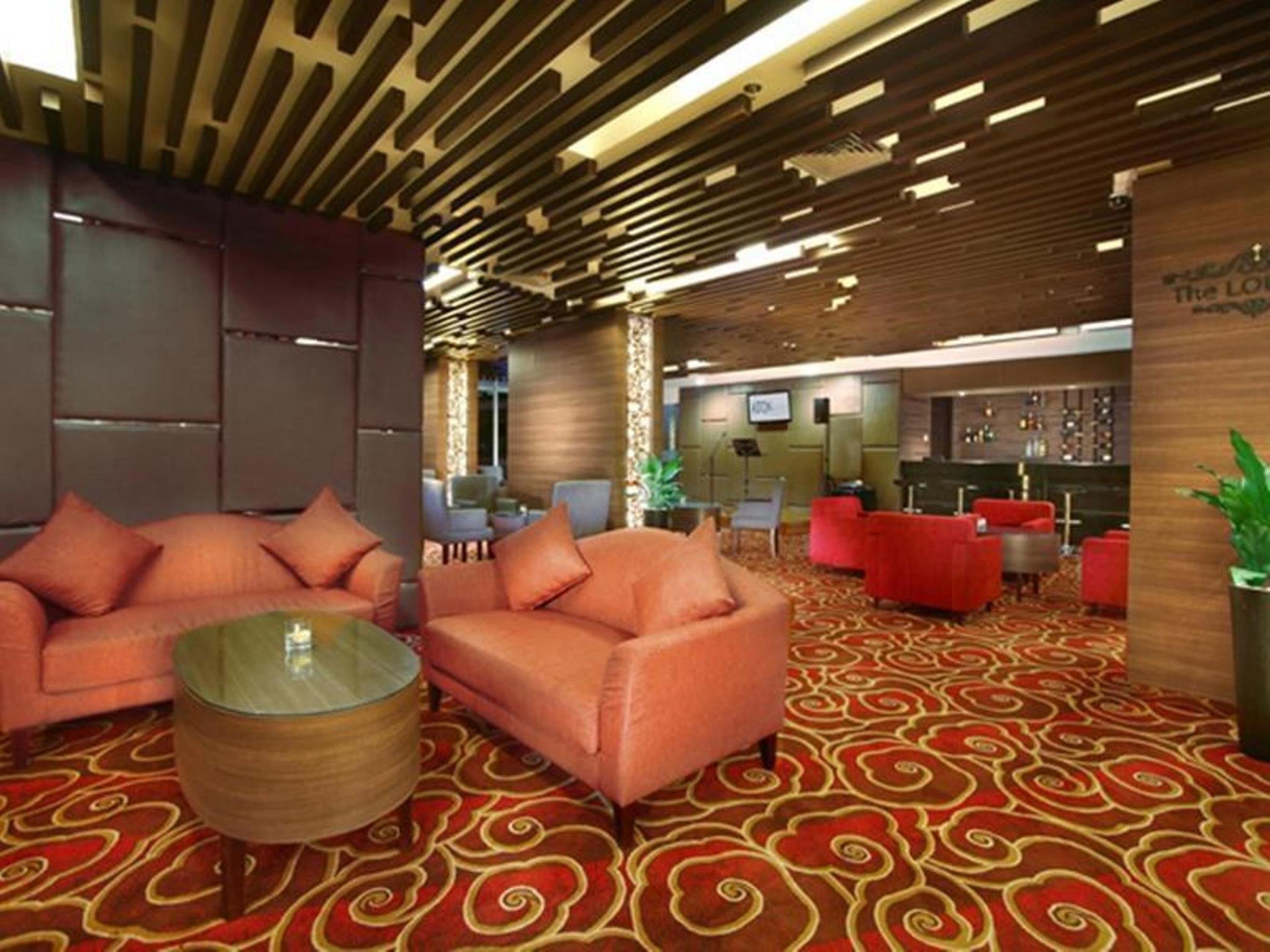 Aston Madiun Hotel & Conference Center Exterior foto